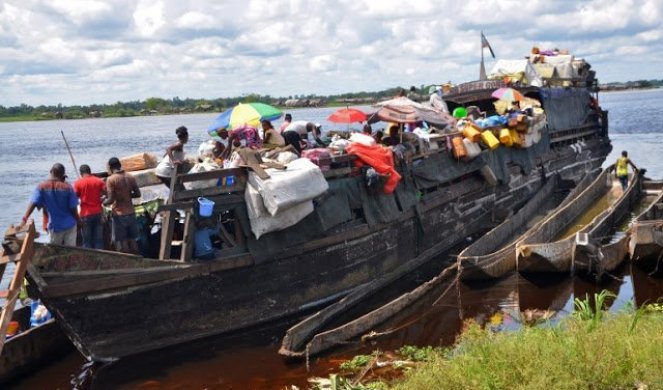 HOROR NA RECI KONGO! Potonuo brod, najmanje 60 ljudi se utopilo, stotine se vode kao NESTALI!