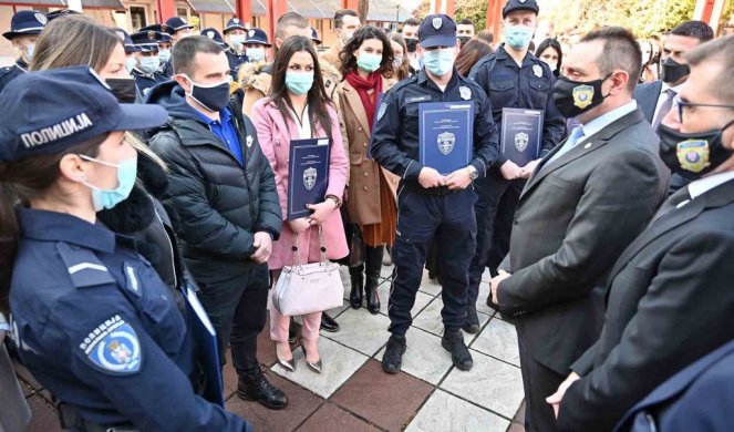 SRBIJA JE DANAS SLOBODNA ZEMLJA! Vulin prisustvovao obeležavanju 100 godina od osnivanja prve policijske škole!