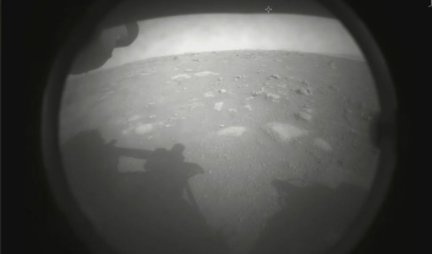 ROVER NASA POSLAO PRVE SLIKE SA MARSA! Sleteo u krater koji nosi ime po opštini u RS, evo šta je njegova misija! /FOTO/