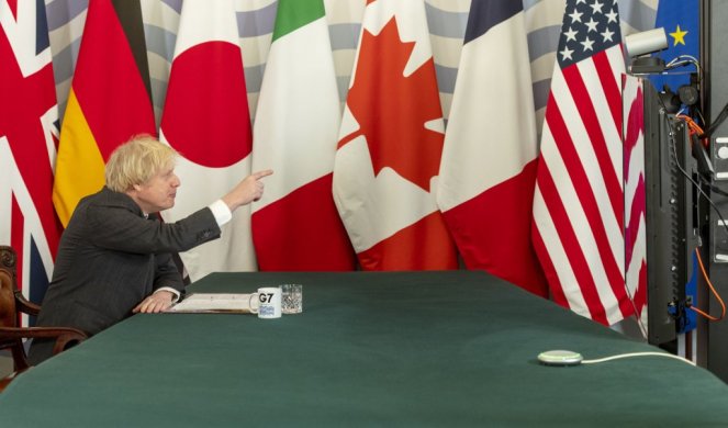 VARNICE NA SAMITU G7! Merkelova prekinula Džonsona, on joj odbrusio: Angela, isključi mikrofon!