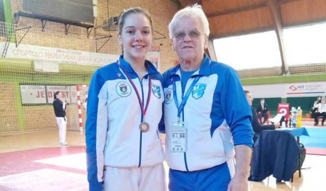 BRONZA ZA DUNJU! Reprezentativka Srbije u karateu zablistala na Međunardnom turniru u Tuzli
