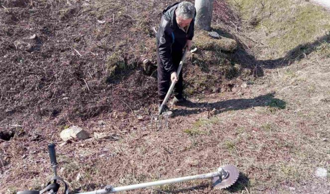 KRČIO VRZINU, PA OSTAO U ČUDU! Kada je trimer zavarničio, bilo mu je jasno da je naleteo na nešto, ALI "KALAŠ" NI U SNU NIJE OČEKIVAO