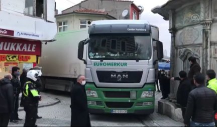 PRATIO NAVIGACIJU! Srpski kamiondžija napravio HAOS u Turskoj! /VIDEO/