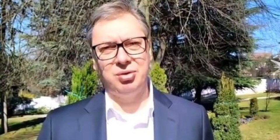 OVO MOGU SAMO PRAVI ŠMEKERI! Predsednik Vučić se oglasio na Instagramu: NAPRAVIO SAM MNOGO GREŠAKA I PRAVIM IH SVAKOG DANA, ALI...  /VIDEO/