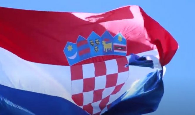 Britanac zapalio hrvatsku zastavu u Vukovaru!