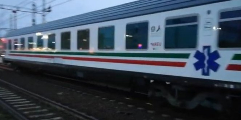 ITALIJA PREDSTAVILA POKRETNU BOLNICU! Voz će služiti za prevoz, ali i lečenje pacijenata širom države! /VIDEO/
