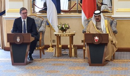 MI U KRALJEVINI BAHREIN SMATRAMO DA JE VAŠA POSETA ISTORIJSKA! Kralj Hamad bin Isa al Kalifa sa predsednikom Vučićem