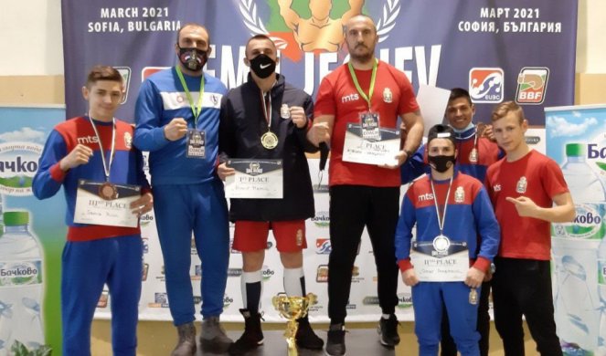 ŽETVA MEDALJA! Srpski bokseri sjajni u Sofiji