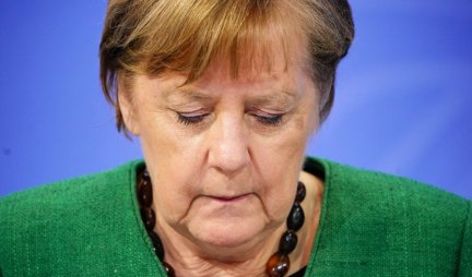 SEĆANJE NA ŽRTVE NAŠA ODGOVORNOST! Merkel povodom dana KAPITULACIJE Nemačke!
