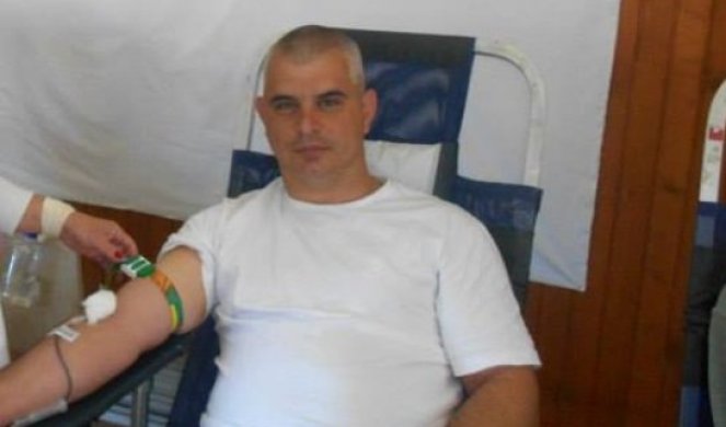 KORONA ODNELA JOŠ JEDNOG MEDICINSKOG RADNIKA Ivan (45) se sedam dana borio sa opakim virusom, PRIJATELJI OČAJNI NAKON NJEGOVE SMRTI
