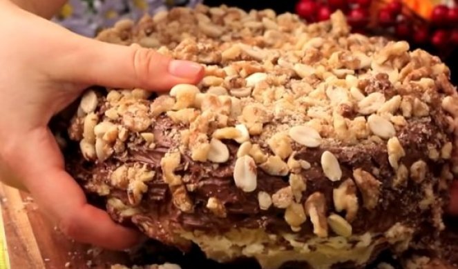 DA LI STE PROBALI TAJNU TORTU? Interesantan desert za sve ljubitelje neobičnih ukusa! /VIDEO/
