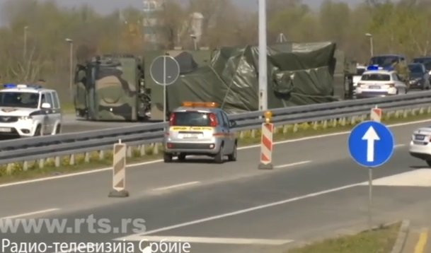 PRVE SLIKE SA MESTA NESREĆE! Kamion vozio rakete za "pancir", JEDNA ISPALA IZ VOZILA, DRAMA KOD OSTRUŽNICE /FOTO/