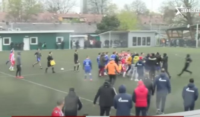 TUČA OMLADINACA ZVEZDE I BRODARCA! Opšta makljaža, sevale pesnice... /VIDEO/