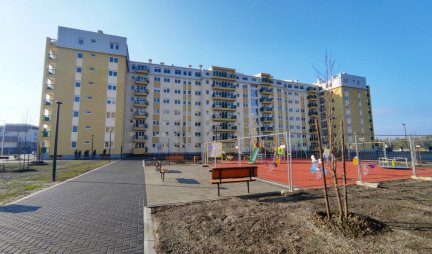 Brnabić uručila ključeve prvih stanova za bezbednjake u Novom Sadu