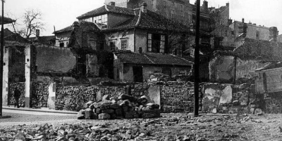 NA NAŠU PRESTONICU BAČENO JE HILJADE BOMBI - BROJ ŽRTAVA NIKADA NIJE UTVRĐEN! Danas se obeležava Dan sećanja na početak Drugog svetskog rata u Jugoslaviji