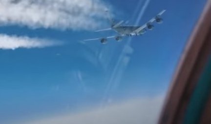 NAPETO - AMERIČKI VOJNI AVION LETEO NADOMAK RUSIJE! Ruski MIG - 31 morao da uzleti i dejstvuje! (VIDEO)
