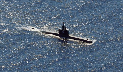 MISTERIJA! RANJENA AMERIČKA NEMAN UPLOVILA U BAZU NA GUAMU, ostaje pitanje - u šta je to udarila podmornica USS Konektikat...