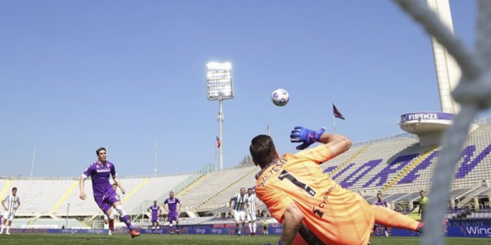 O NJEMU BRUJI SVET, A ON SANJA O PARTIZANU! Vlahović otvorio dušu! Volelo bih da ZAVRŠIM karijeru u CRNO-BELOM dresu!