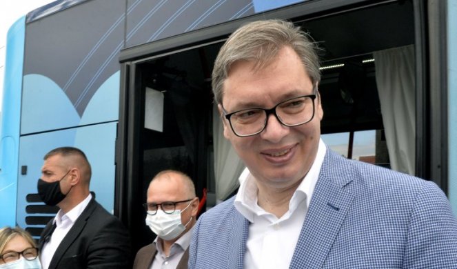 "BOLJEG OD VUČIĆA NEMA, TO JE BOG STVORIO" Nova S otišla u Železnik i pitala ljude o izborima u Beogradu, njihovi odgovori im pokvarili sve planove! /VIDEO/