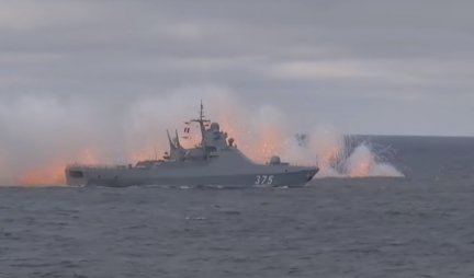 EKSPLOZIJA NA CRNOM MORU! Ukrajinci tvrde da su pogodili ruski vojni brod, Moskva da je eksplodirala municija! (Foto)
