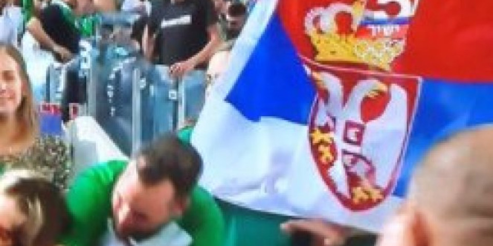 PUN STADION I SPEKTAKL! Srpska zastava na tribinama, A SRBI GLAVNI AKTERI DERBIJA! Ludnica u TEL AVIVU!/VIDEO/