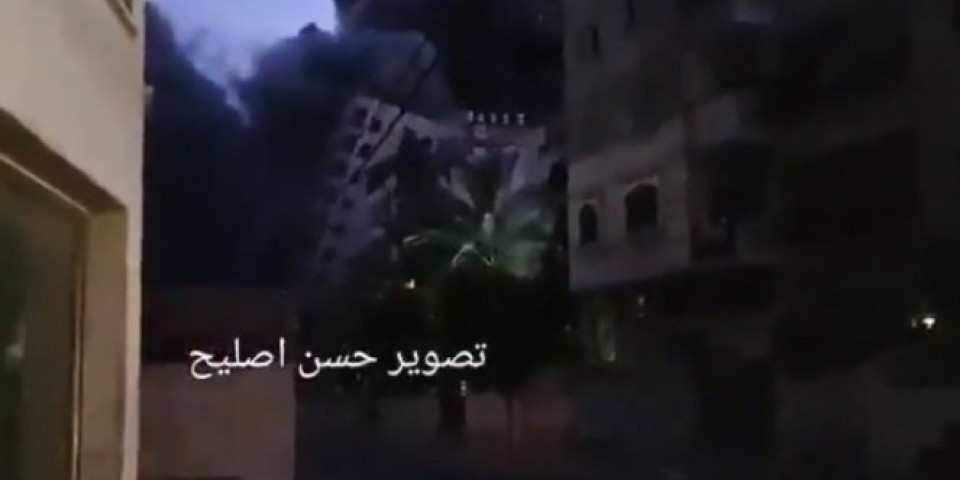 HOROR SNIMCI IZ GAZE! Izraelska avijacija srušila soliter od 13 spratova! /VIDEO/