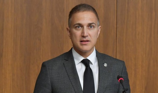 Opštinski odbori SNS sa Kosova traže smenu Nebojše Stefanovića sa svih stranačkih i državnih funkcija