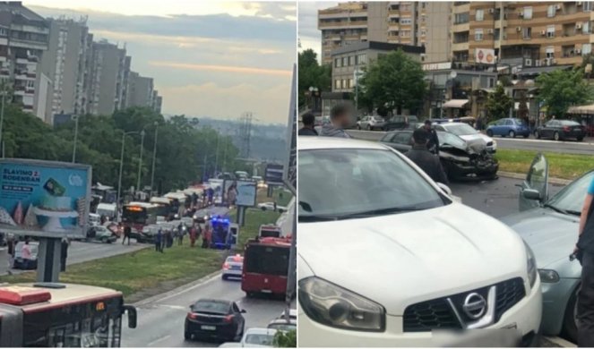 TEŽAK UDES U ŽARKOVU, AUTOMOBILI POTPUNO UNIŠTENI! Policija vrši uviđaj, Hitna pomoć ukazuje pomoć povređenima!