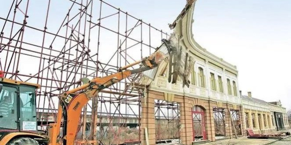 LAŽLJIVA MARINIKA I ĐILASOVA POTEMKINOVA SELA! U ruglo uložio desetine milona da se kote pacovi i skupljaju psi lutalice /FOTO/