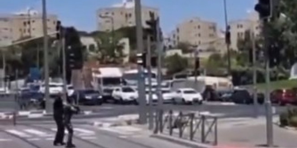 NOVI NAPAD U JERUSALIMU! Dvojica izraelaca izbodeno, Palestinac ubijen! /UZNEMIRUJUĆI VIDEO/
