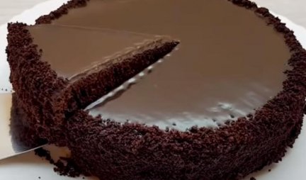 ČOKOLADNI DESERT ZA PAMĆENJE! Najkremastija i najukusnija torta koju ćete probati! /VIDEO/