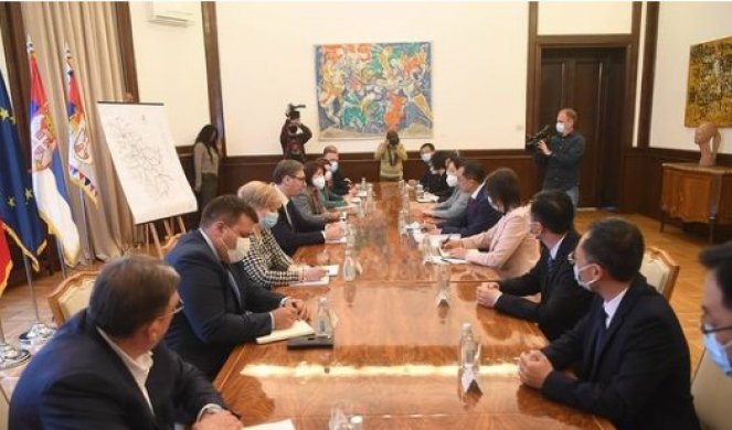 NASTAVLJA SE DOBRA SARADNJA! Vučić se sastao sa delegacijom kompanije Šangdong i ambasadorkom Kine Čen Bo