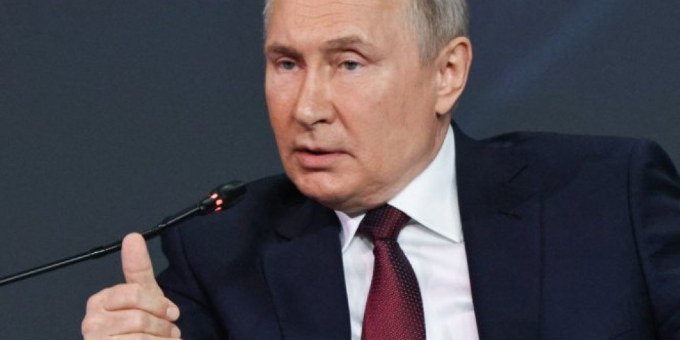Putin PUCA OD PONOSA: U svetu takvog ne da nema, nego nikad nije ni bilo, čak ni kod nas! "LIDER" ĆE BITI BEZ PREMCA! /VIDEO/