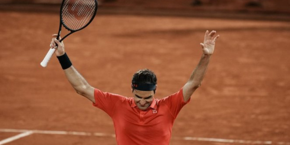 FEDERER SE POVUKAO SA ROLAN GAROSA! Oduševljen što je ODIGRAO tri meča!