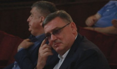 ZAPLAKAO ZORAN DROBNJAK! Direktor puteva Srbije postao počasni građanin Lučana, dirnut nije mogao da SAKRIJE SUZE RADOSNICE/VIDEO/