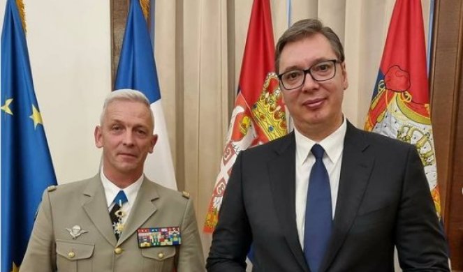 Vučić se sastao sa načelnikom Generalštaba vojske Francuske