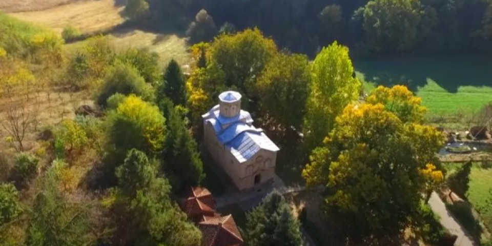 Manastir Koporin u Srbiji je mesto ČUDESNIH ISCELJENJA! Nerotkinje molitvom dobijaju potomstvo! Video