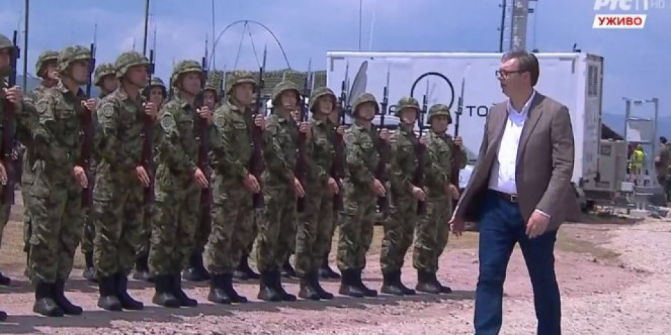 SNAGA VOJSKE POKAZUJE SNAGU DRŽAVE! Predsednik Vučić objavio video koji pokazuje našu vojsku u punom sjaju! /VIDEO/