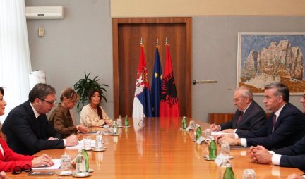 Vučić razgovarao sa albanskim ministrom turizma Klosijem o unapređenju saradnje dve zemlje! Foto