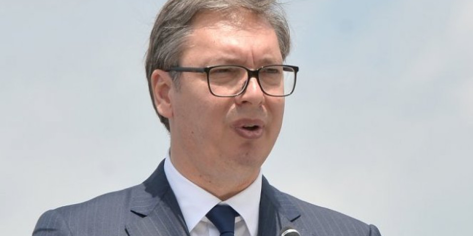 Vučić pozvao Krivokapićeve ćerke da se vrate u Srbiju: Ne pravite predstavu za javnost!