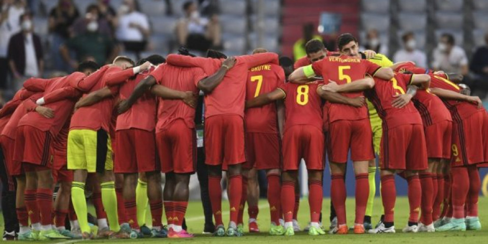 KRADU VREME, FOLIRAJU I PLAČU! Belgijanac BESAN, podržava FIFA promene!