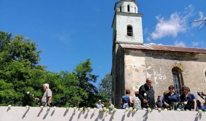 SNV postavio spomenik žrtvama ustaša u Donjoj Suvaji u Lici!