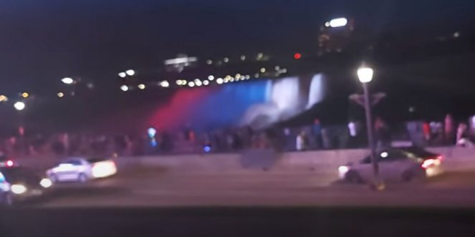 Nijagarini vodopadi u bojama srpske zastave u čast Nikoli Tesli! Video