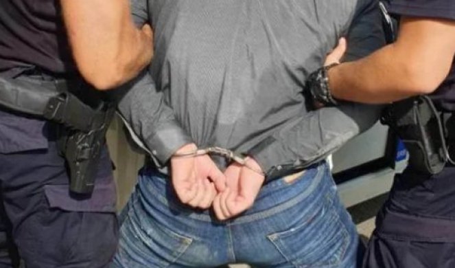 Hapšenje na Paliluli! Pao diler pronađeno skoro kilogram kokaina