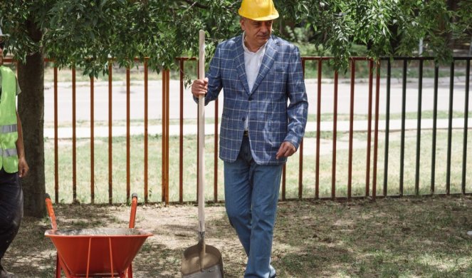 Gradonačelnik Bakić položio kamen temeljac za ambulantu na Prozivci