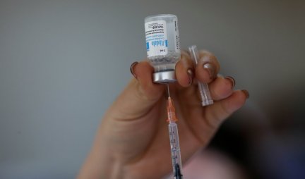 Dve trećine Nemaca primilo vakcinu protiv korona virusa, apel da i ostali to urade