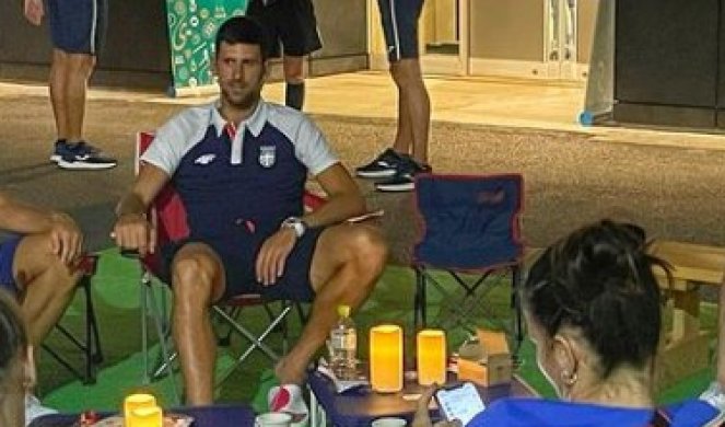 NOLE POSLE TRENINGA ODLUČIO DA SE OPUSTI U LEPOM DRUŠTVU! Đoković se pridružio srpskim sportistima u Olimpijskom selu!