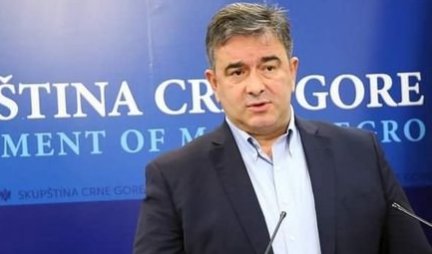 DRITAN JE DOBIO ULOGU MAFIJAŠKE PUDLICE! Medojević žestok: Abazović će glumiti premijera u odsustvu Ðukanovića