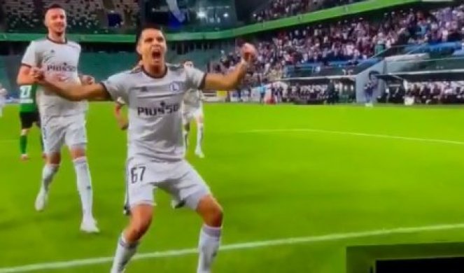 AU KAKAV BAKSUZ! Postigao gol, pa pokidao ligamente dok je slavio! /VIDEO/