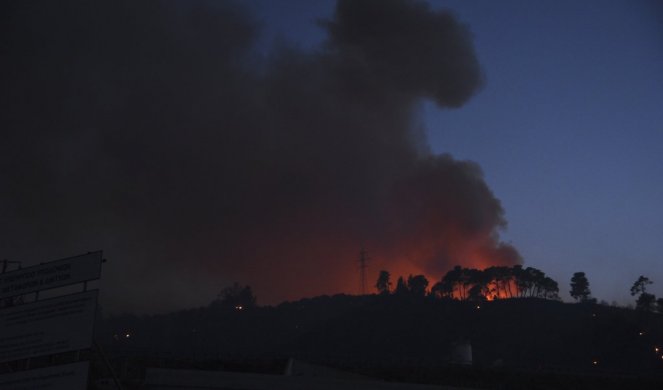 HAOS U GRČKOJ NE PRESTAJE - u poslednja 24 sata izbilo 56 požara! Evakuisana četiri sela! /FOTO/